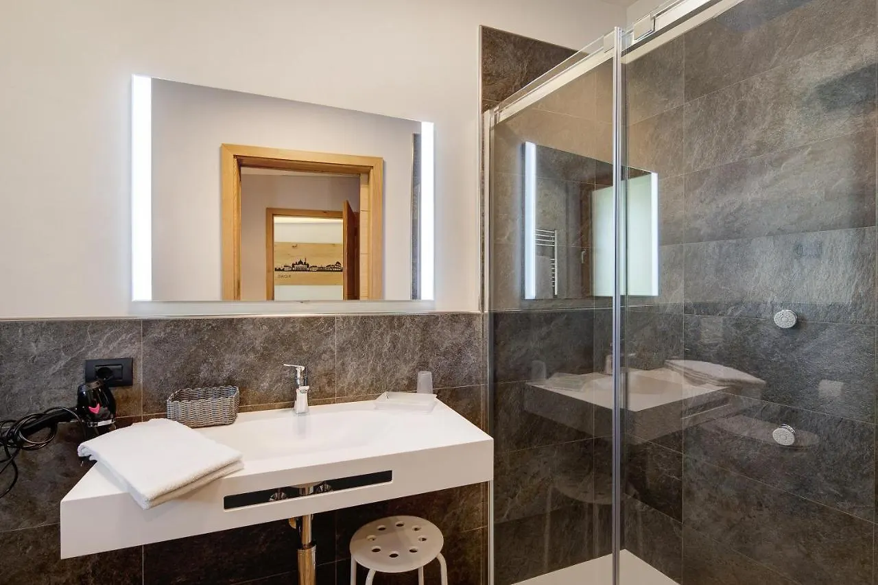 Chalet Monteneve Appartamento Neve Livigno 0*,  Italy